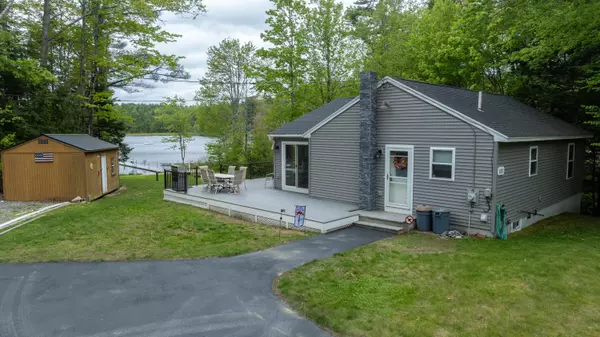 Casco, ME 04015,101 Thomas Pond Shore RD