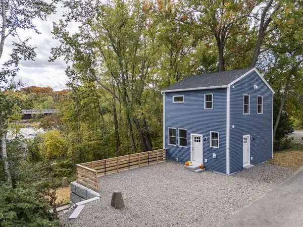 Buxton, ME 04093,14 Depot ST