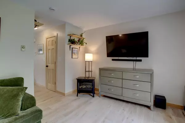 Portland, ME 04102,5 Glenridge DR #5