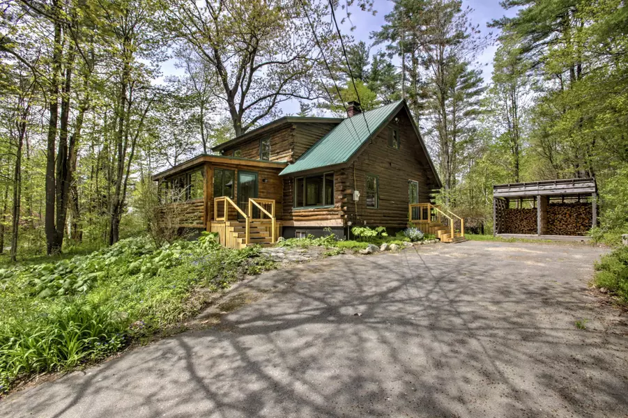 47 Winslow RD, Gorham, ME 04038