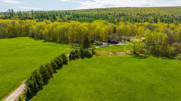 62 Christen RD, Kingfield, ME 04947
