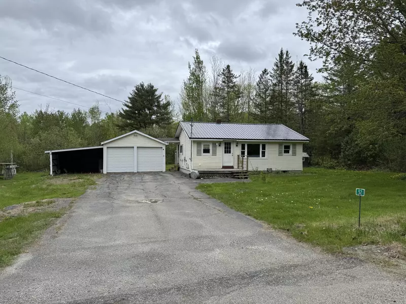 52 Levensellar RD, Eddington, ME 04428