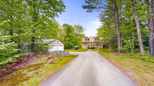 56 Curtis DR, Leeds, ME 04263