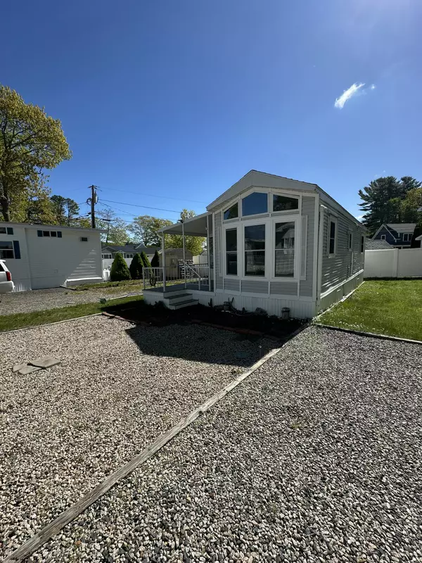 Wells, ME 04090,9 Bourne AVE #P4