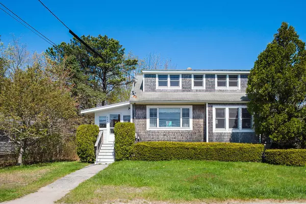 688 Kings Highway HWY, Kennebunkport, ME 04046