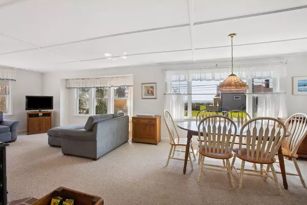 Kennebunkport, ME 04046,688 Kings Highway HWY