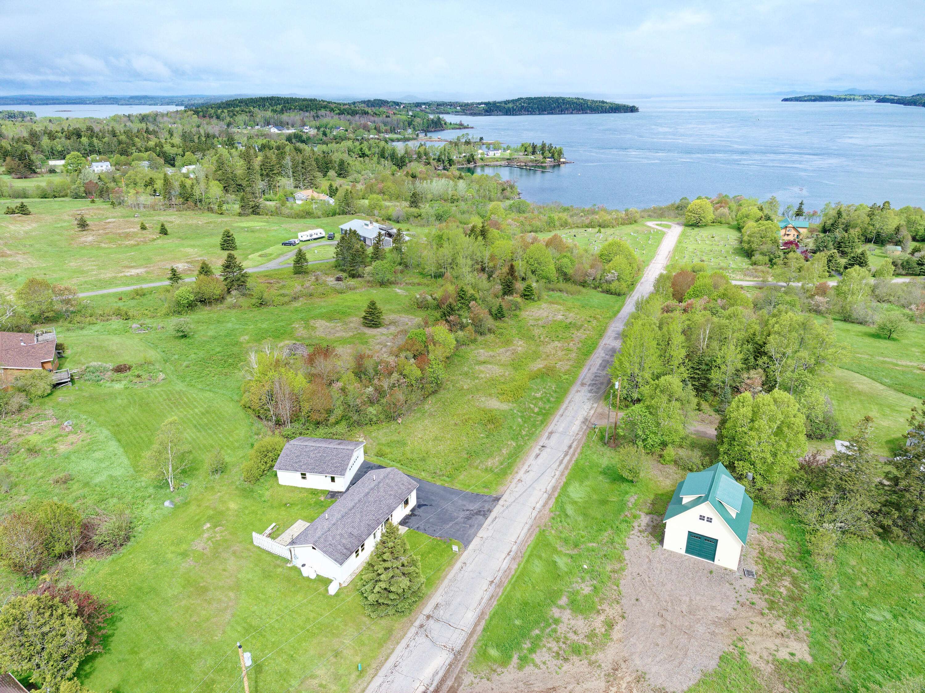 Eastport, ME 04631,2 Cemetery RD
