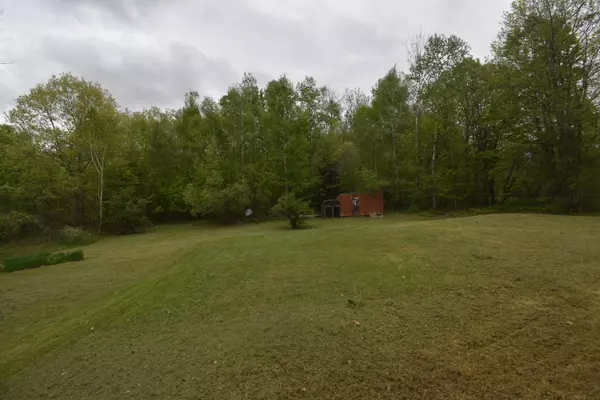 Saint Albans, ME 04971,359 Melody LN