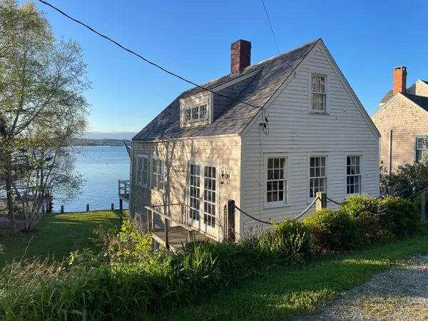 61 Water ST, Castine, ME 04421