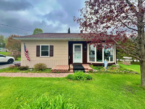 Fort Kent, ME 04743,13 Pearl ST