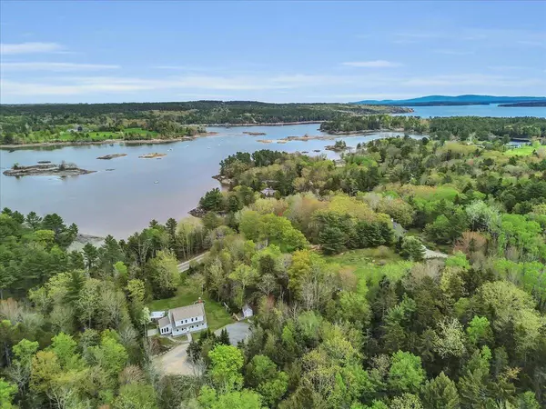 Blue Hill, ME 04614,101 Parker Point RD