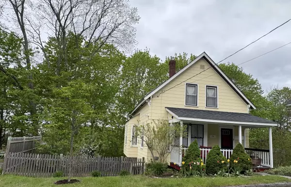 Waldoboro, ME 04572,24 Glidden ST