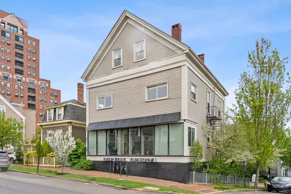Portland, ME 04101,377 Cumberland AVE