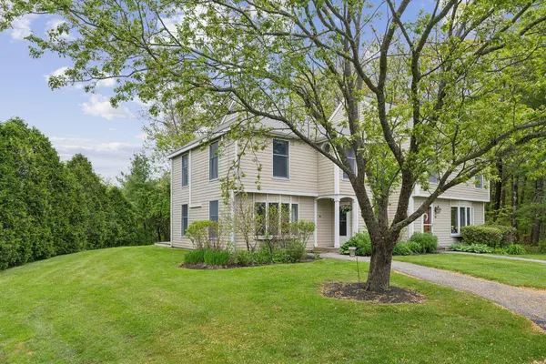 Portland, ME 04103,7 Apple Ledge DR #7A