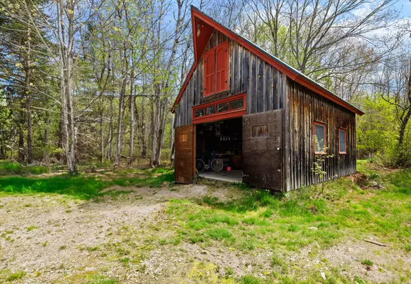 Sullivan, ME 04664,43 Whales Back RD