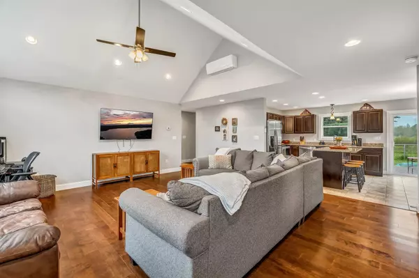 Bangor, ME 04401,1893 Union ST