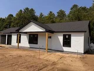 21 Sunnybrook Farm RD, Bridgton, ME 04009