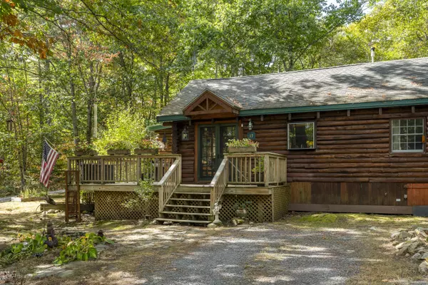 Jefferson, ME 04348,17 Spruce Meadow LN