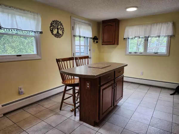 Chelsea, ME 04330,136 Hallowell RD