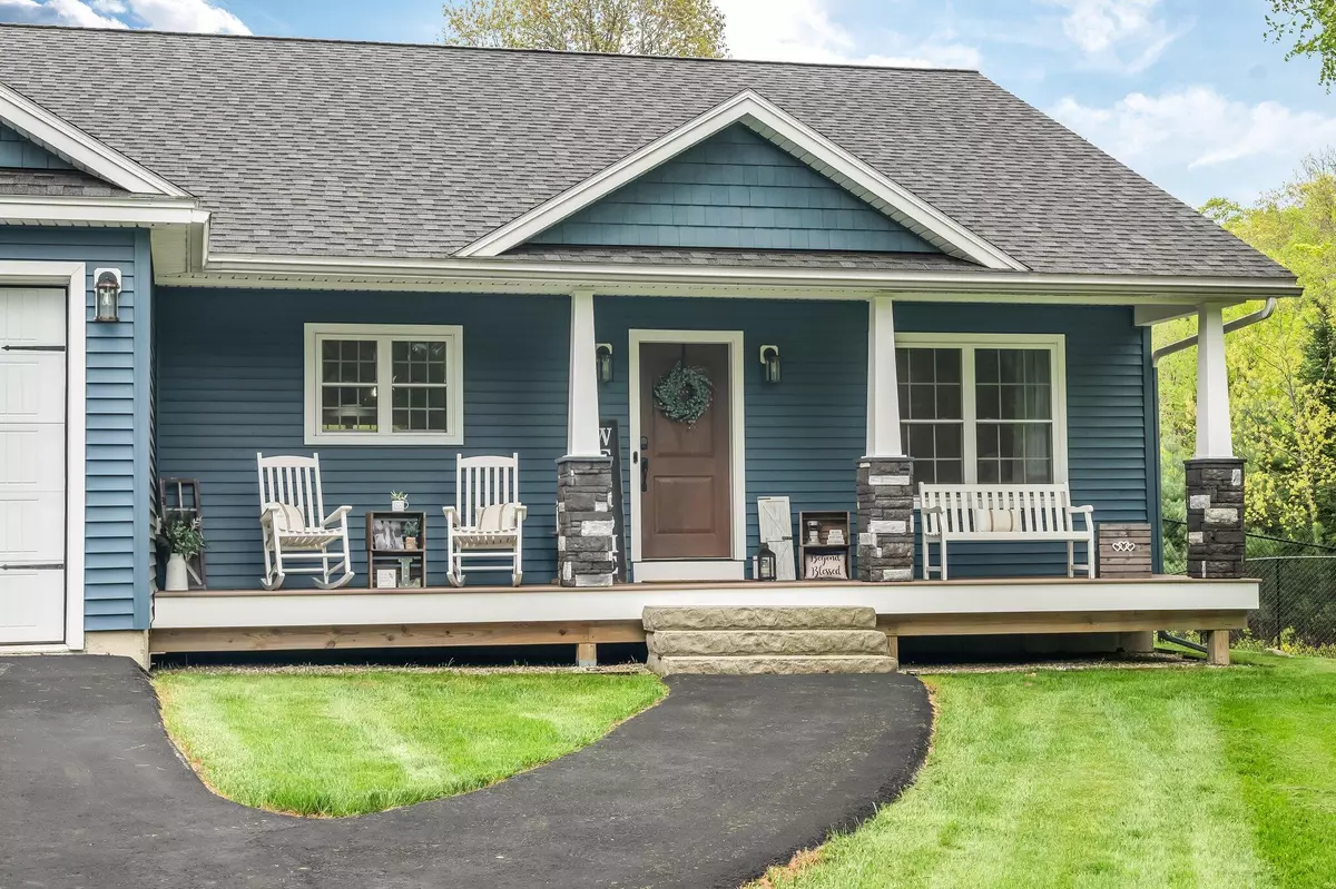 Holden, ME 04429,120 Holden Hills DR