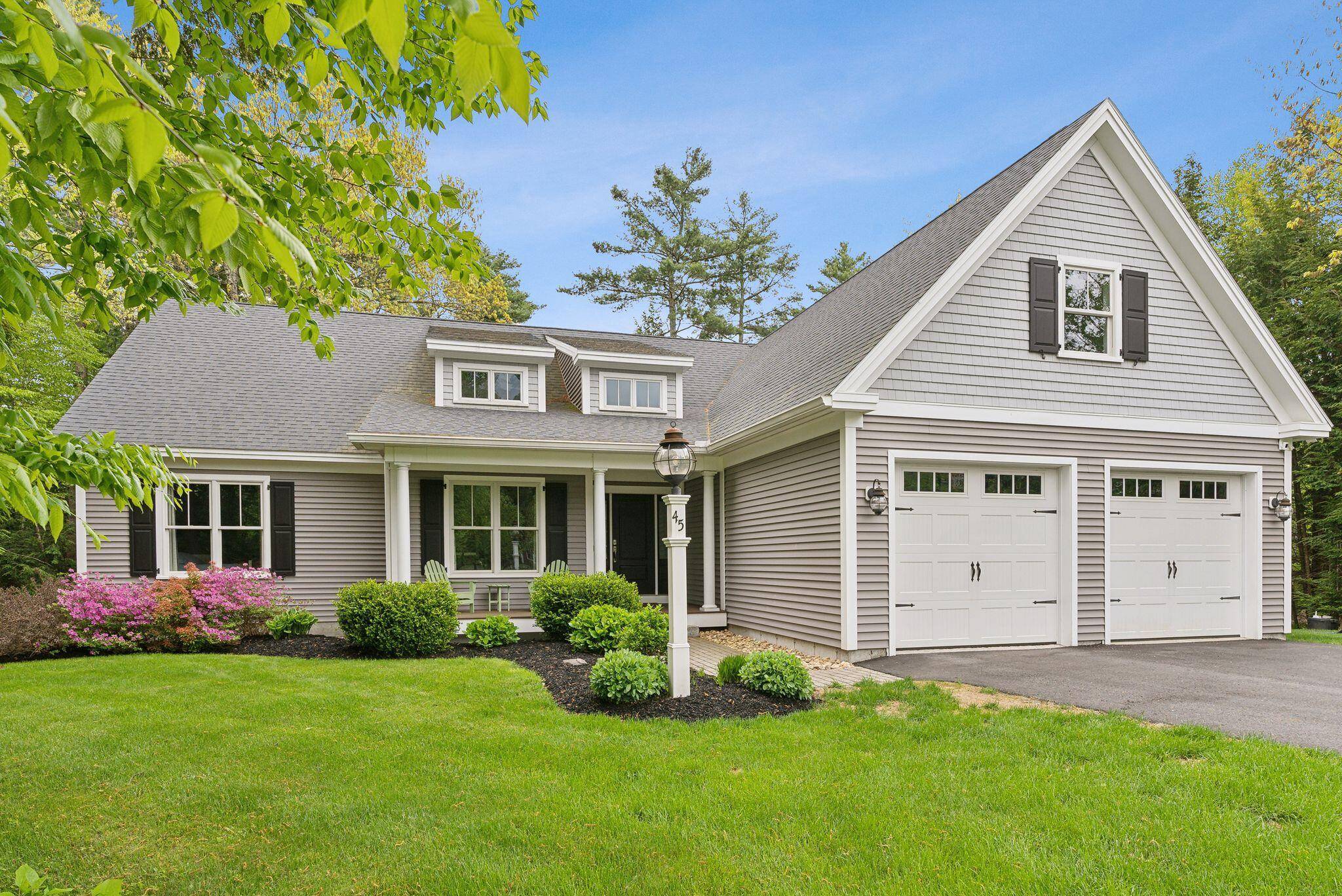 45 S Ridge RD, Falmouth, ME 04105