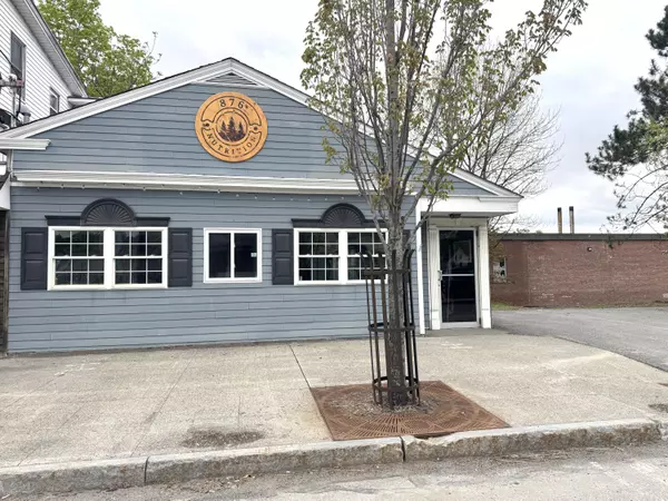 Guilford, ME 04443,3 Elm ST