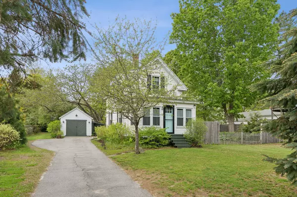 40 Pleasant ST, Topsham, ME 04086