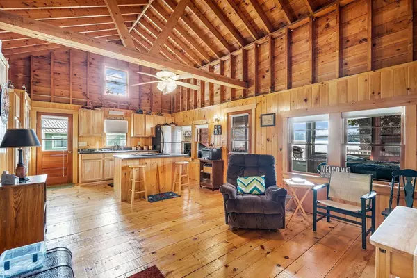 Lincoln, ME 04457,567 Phinney Farm RD