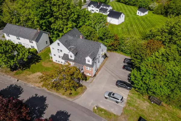 Bangor, ME 04401,135 Glenwood DR