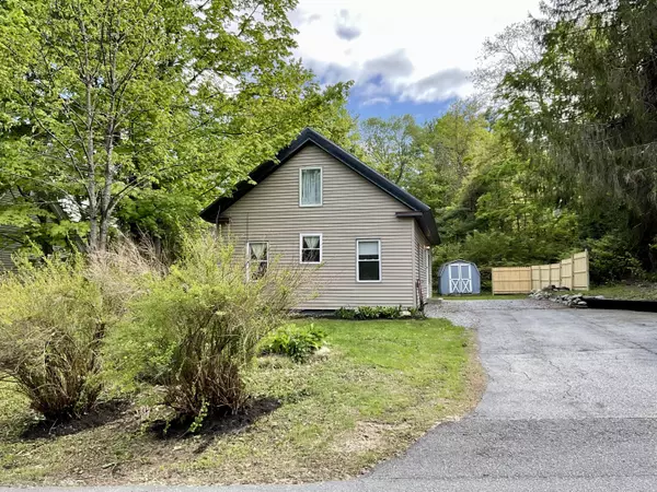 3 Brook ST, Lisbon, ME 04250