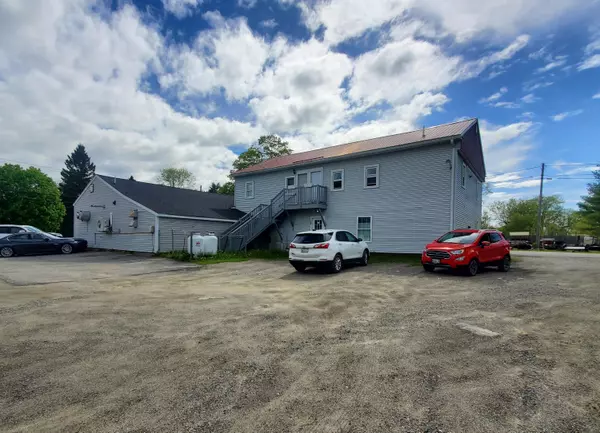 Thomaston, ME 04861,495 Main ST