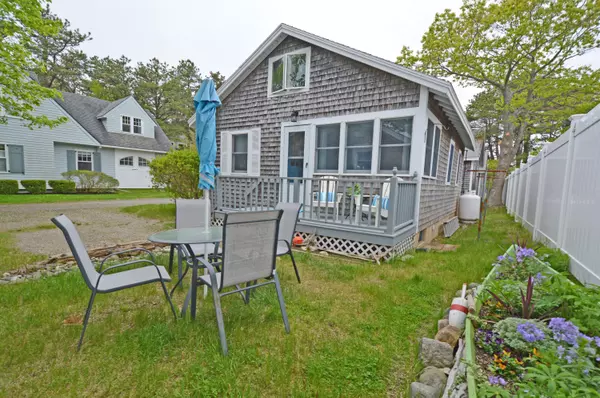Kennebunkport, ME 04046,586 Kings HWY #2