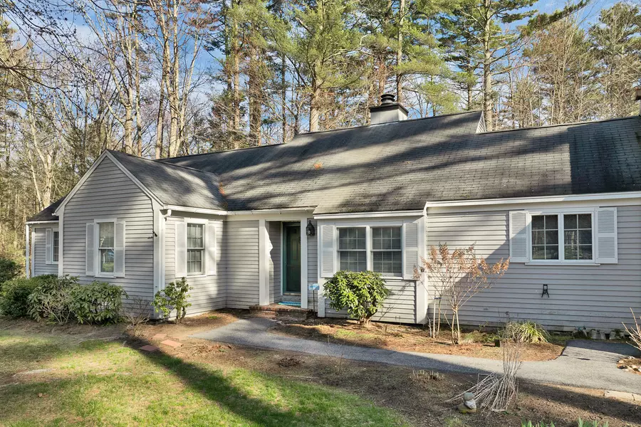 7 Acorn CIR #7, Kennebunk, ME 04043
