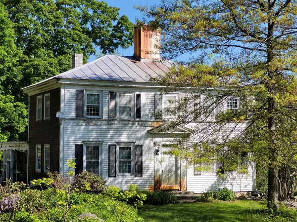 627 Waterville RD, Skowhegan, ME 04976