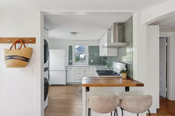 Portland, ME 04103,90 Wellington RD