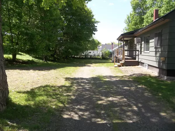 Calais, ME 04619,59 Church ST