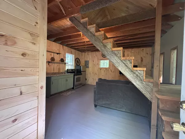 Madison, ME 04950,166 Tupper RD