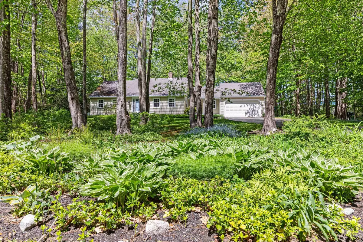 Kennebunk, ME 04043,33 Woodhaven DR