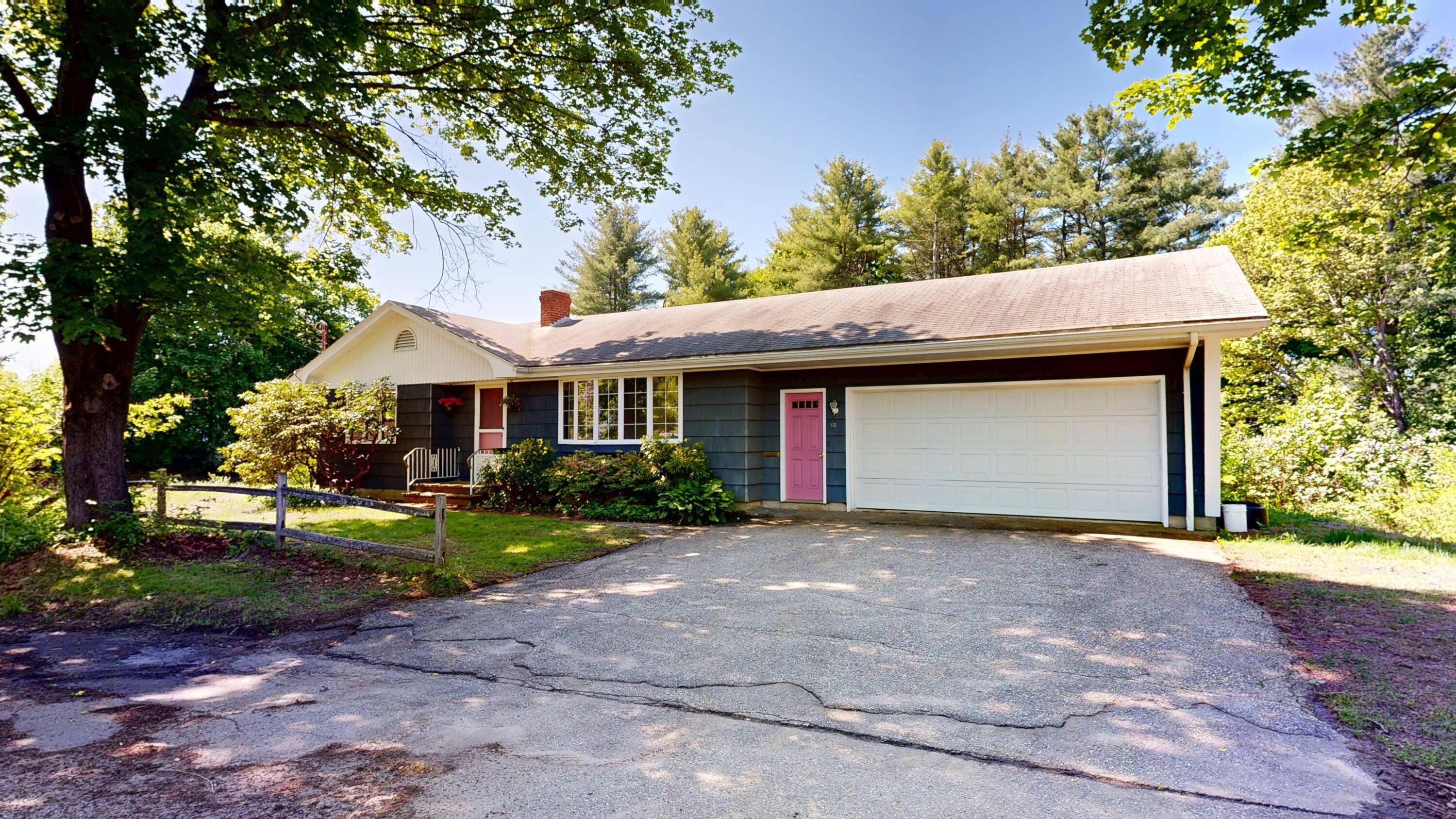 13 Sunset ST, Lewiston, ME 04240
