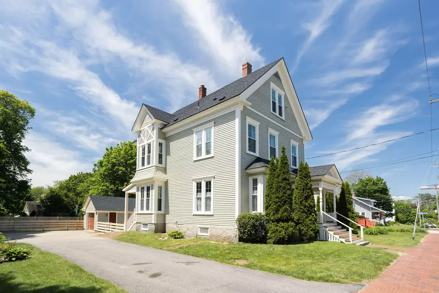 205 Beach ST, Saco, ME 04072