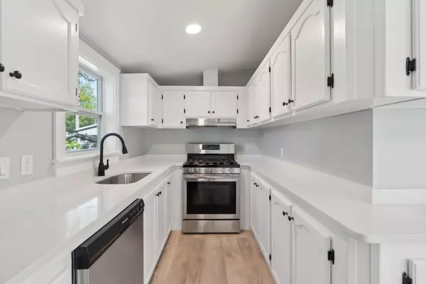 Brunswick, ME 04011,41 Long ST