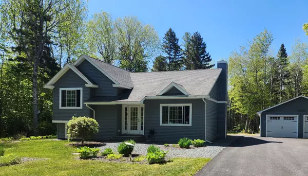 34 Sandy Acres DR, Sullivan, ME 04664