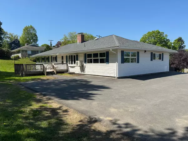 Presque Isle, ME 04769,3 Hillside ST