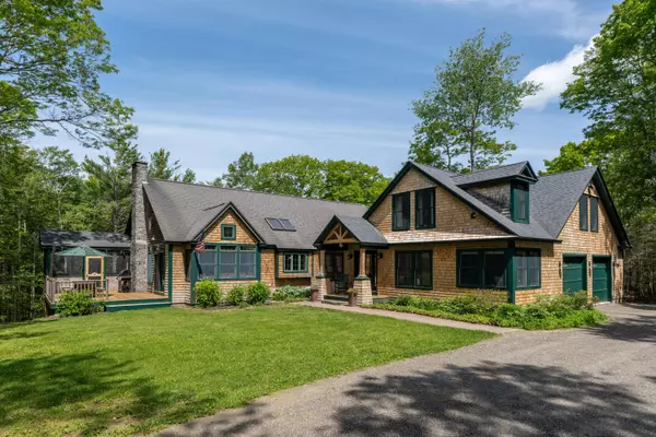 10 Pemasong LN, Yarmouth, ME 04096