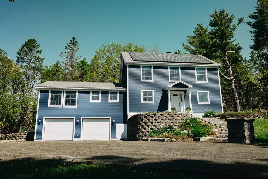 213 South RD, Holden, ME 04429