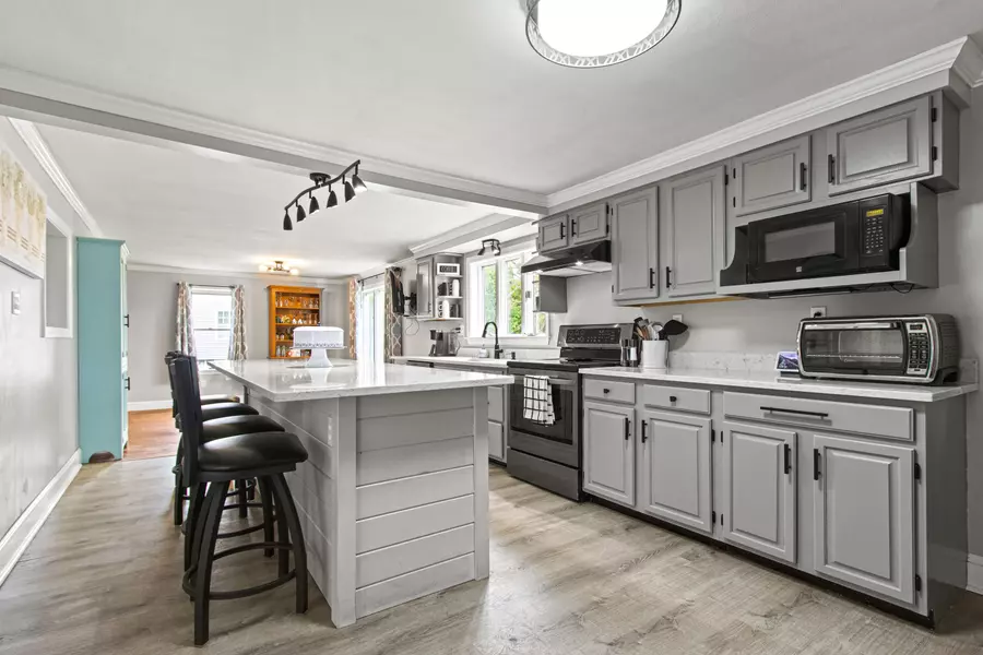 463 Brook ST, Westbrook, ME 04092