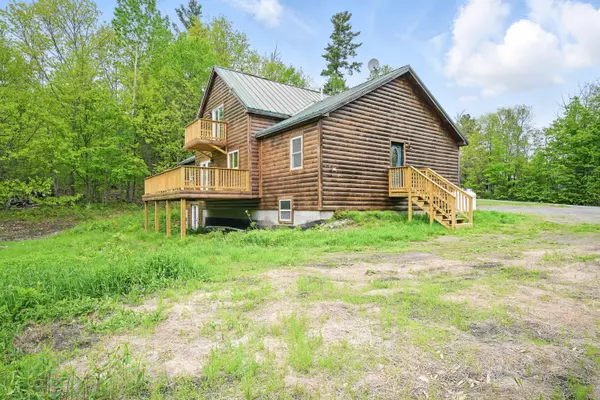 Skowhegan, ME 04976,545 Back RD