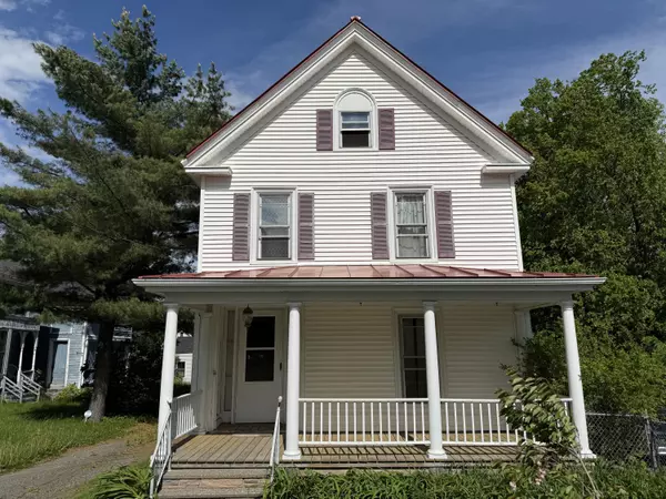 Bangor, ME 04401,21 Fern ST