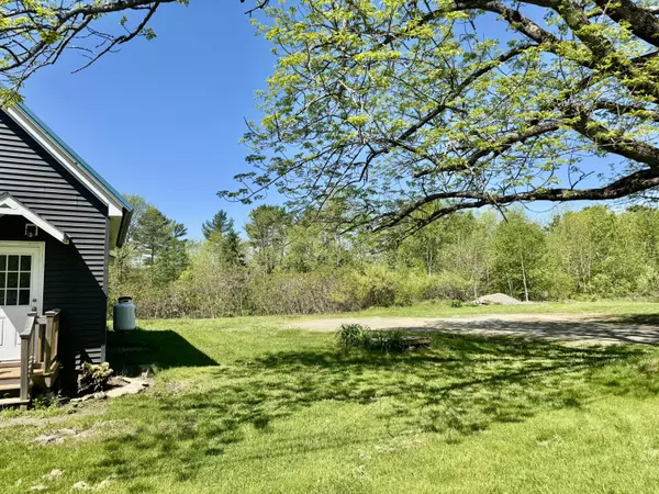 Bucksport, ME 04416,338 River RD