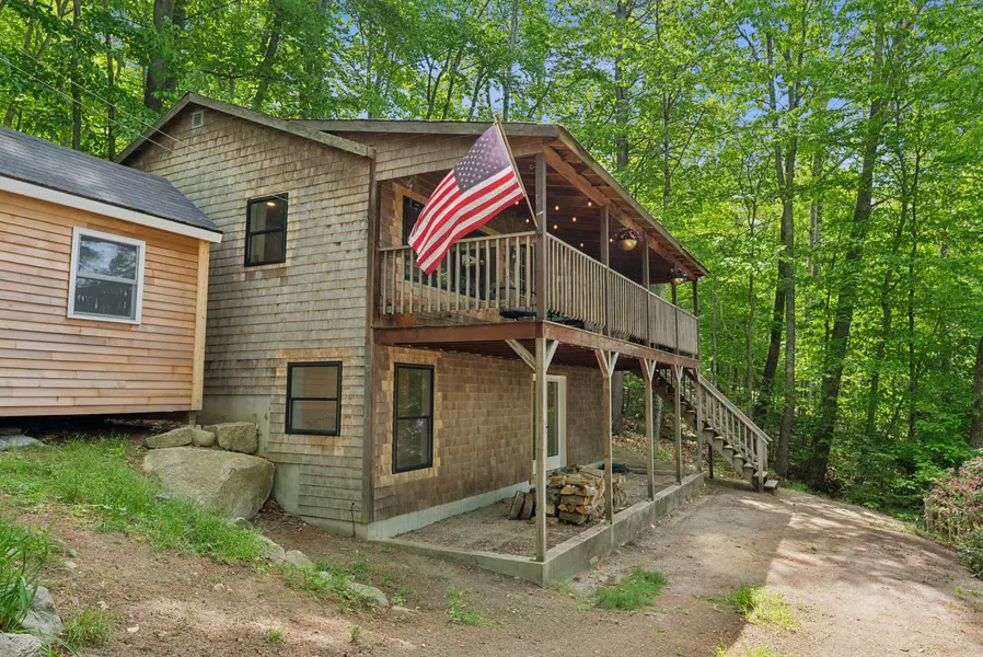 82 Harbor RD, Naples, ME 04055